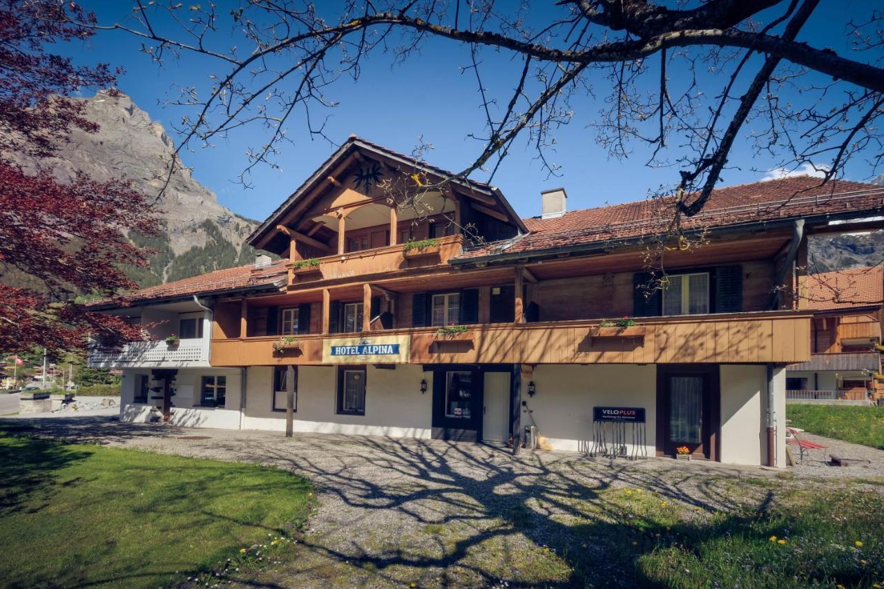 Alpina Hotel 2*